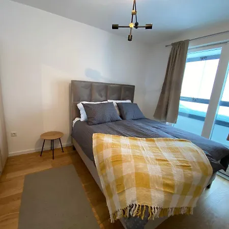 Zen - Snjezna Dolina Jahorina